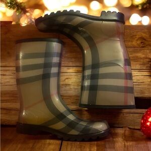 The Burberry Nova Check Plaid Rubber rain boots.